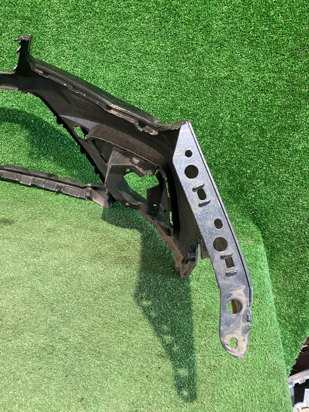 front bumper front SEAT ARONA 6F9