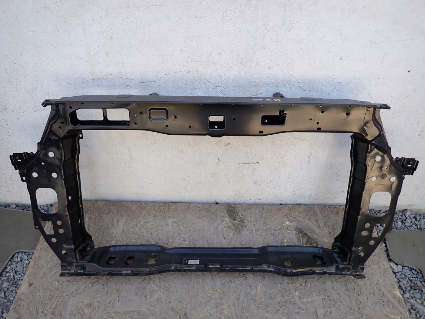 support panel for radiators pillar iron KIA STONIC YB 2017- 64101H8400