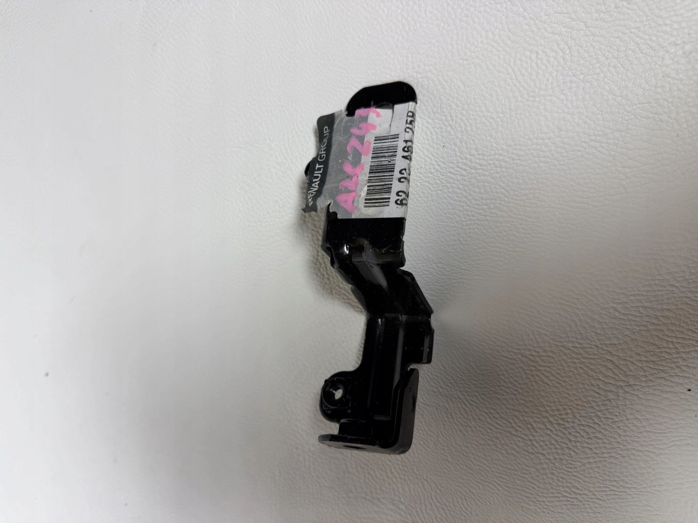 Renault Megane IV staffa parafango Anteriore 622346125R