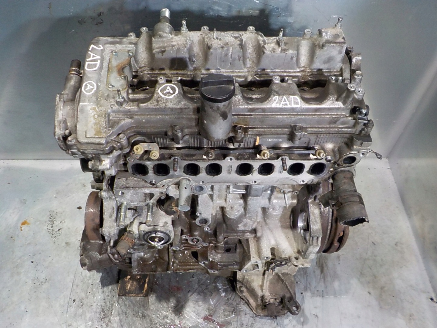 LEXUS IS II 220 TOYOTA engine 2.2 D 2AD