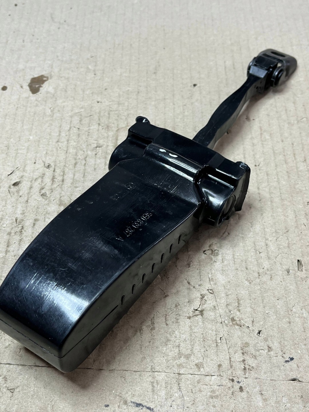 limiter door tylnych Skoda Octavia Mk3 (5E) 5E0839249A