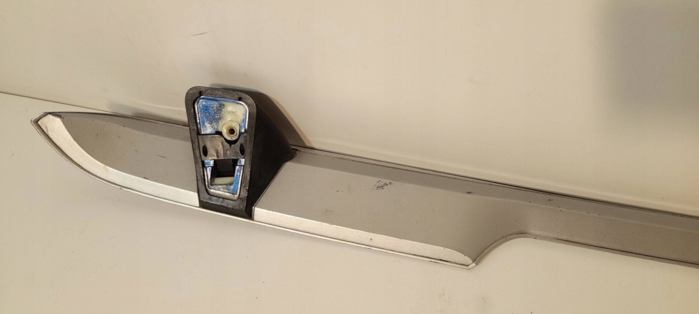 Citroen C2 Spoiler of the rear windows bonnet boot (1)
