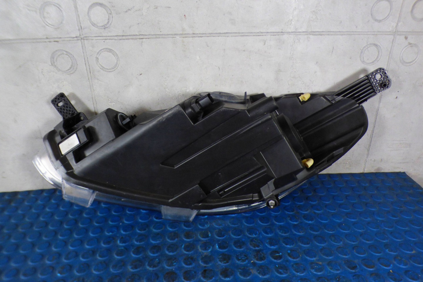 Ford Fiesta MK8 reflektor light right front L1BB-13E014-LA st.BDB original