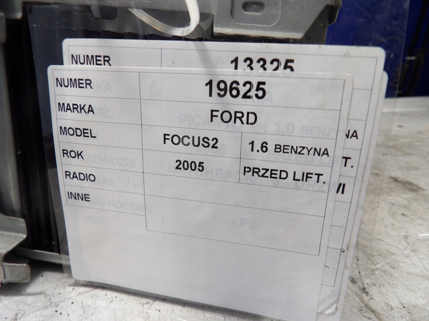 Ford Focus MK2 radio FDC200