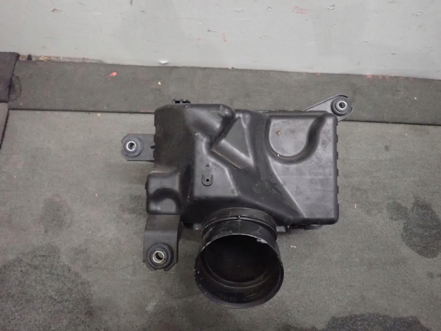 GEHÄUSE FILTER LUFT HYUNDAI I30 III 2017- 28110-F2900