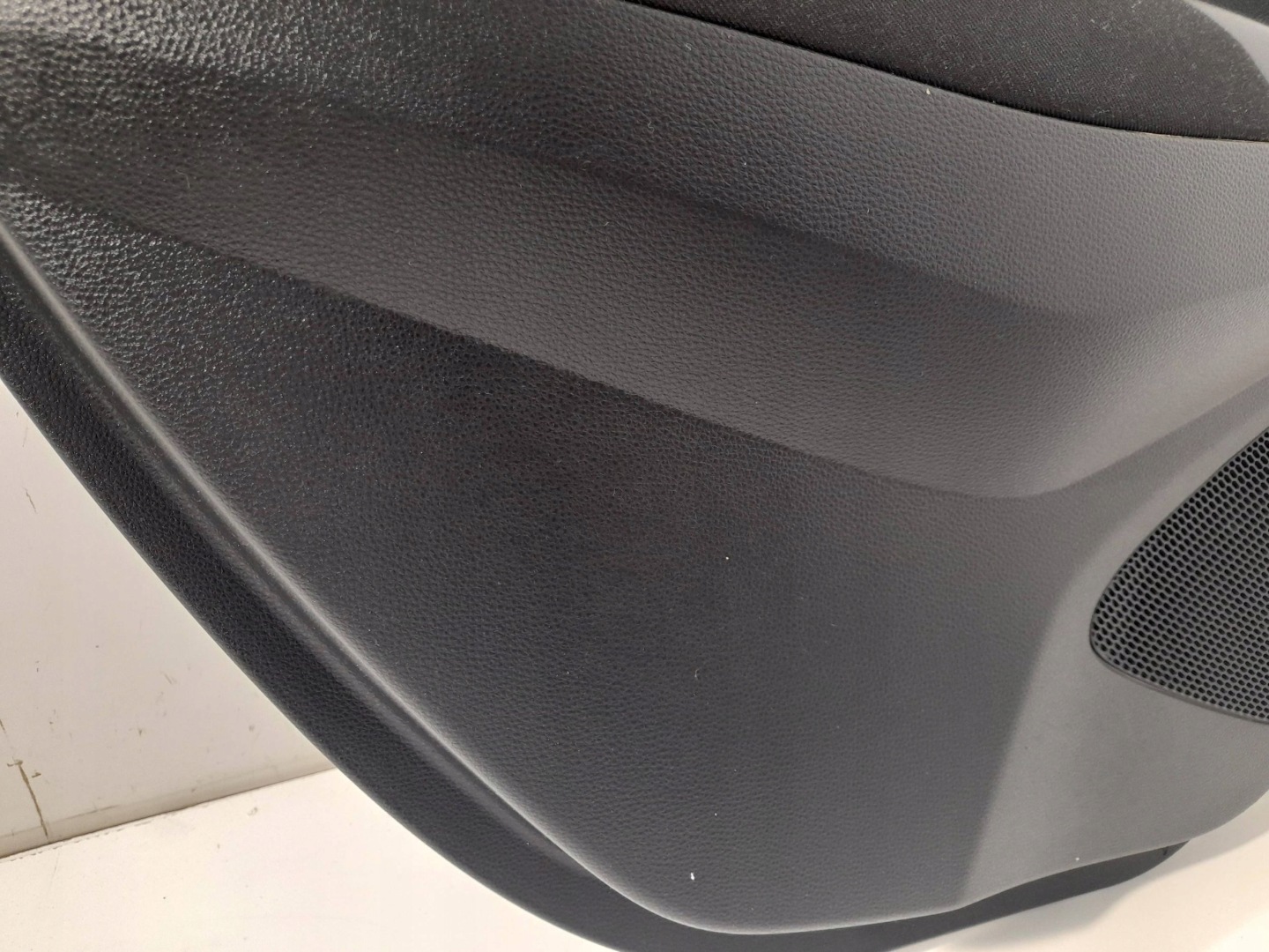 Toyota Corolla E21 side door rear left Hatchback 67614-02640 (ET115)