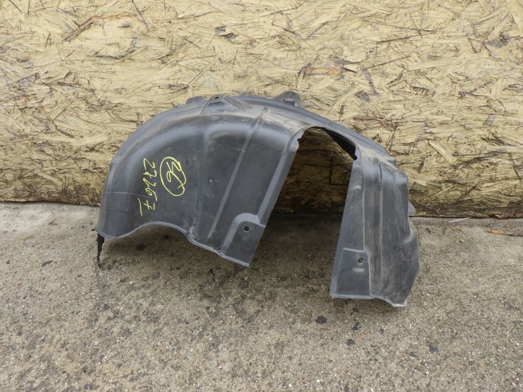 TOYOTA YARIS CROSS 20- mudguard right rear.