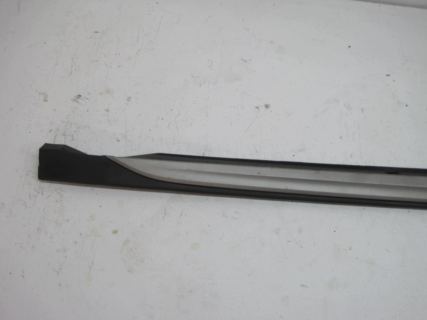 cap moulding threshold VW TAIGO 2G7 right