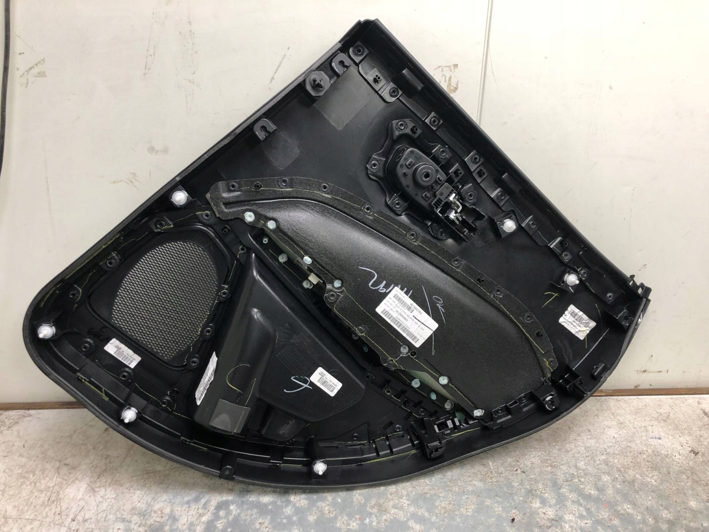 side door left rear part leather JEEP COMPASS II 4GIBAD003