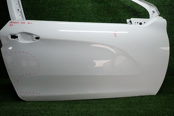 PEUGEOT 208 3d 12- door right front front