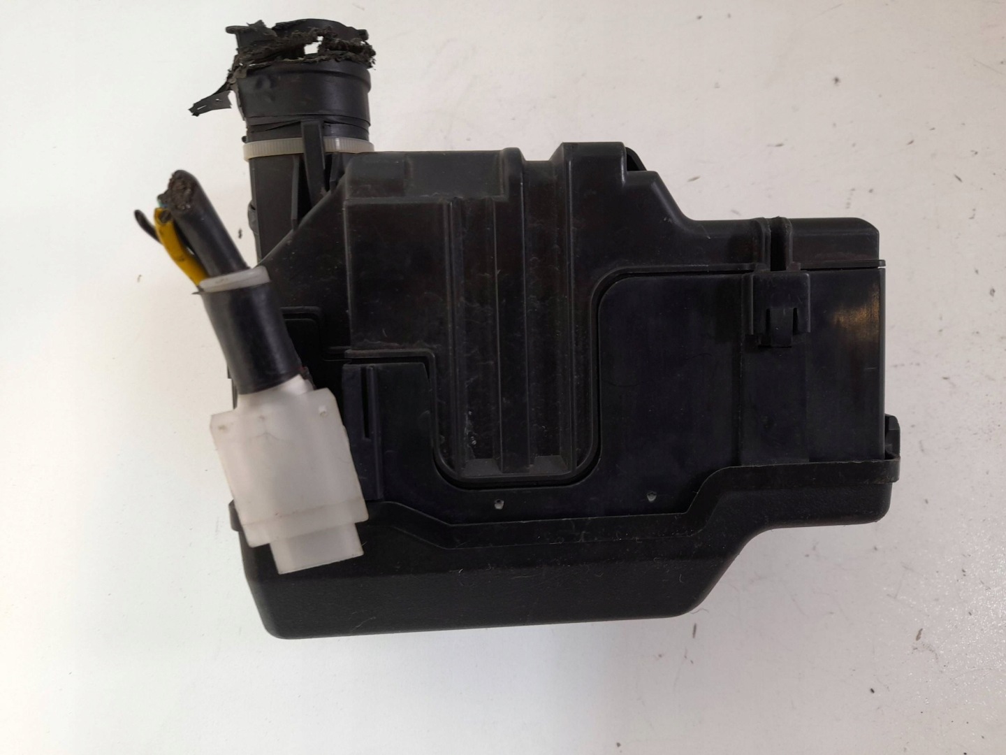 Toyota Corolla Verso 1,8 AR10 compartment przekaznikow (125)
