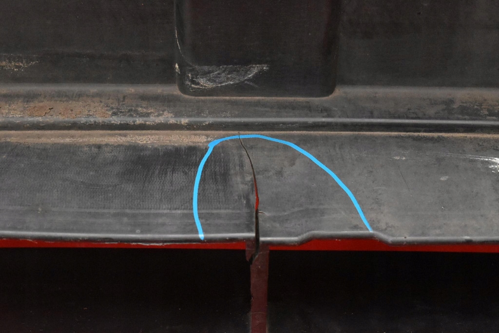 bumper front front red NISSAN QASHQAI 1 and LIFT 10-14