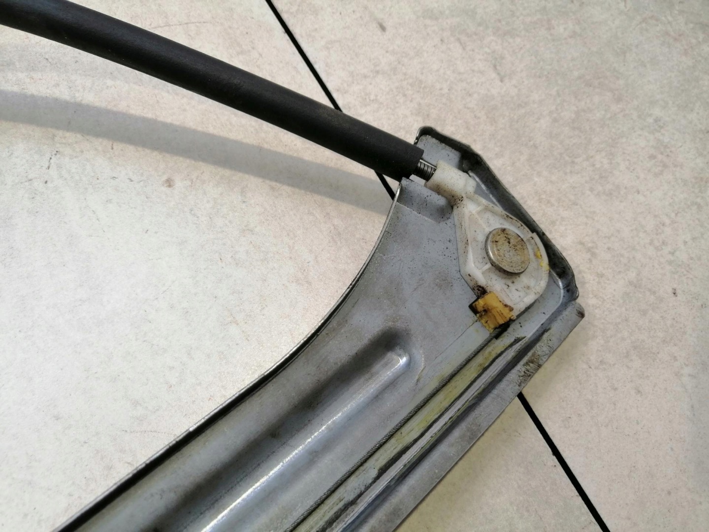 window regulator right front PT CRUISER 04724556AF