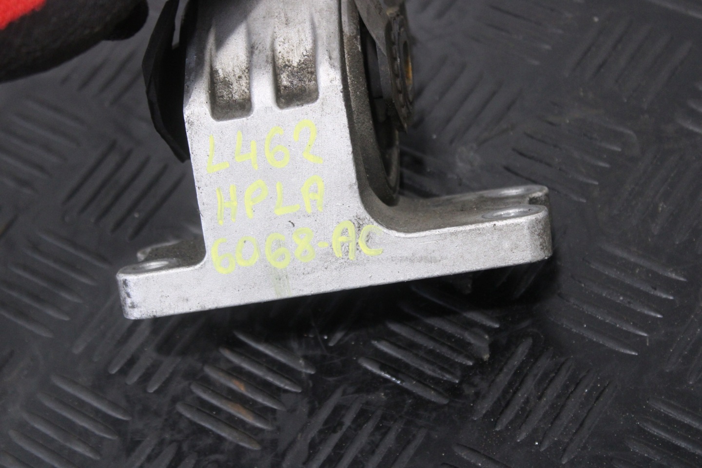 holder engine mount LAND ROVER DISCOVERY V 5 L462 HPLA-6068-AC