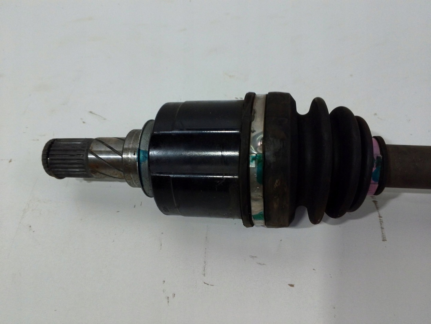 Mitsubishi ASX 2,0 2WD semi-axis front right 3815A108 (A303)