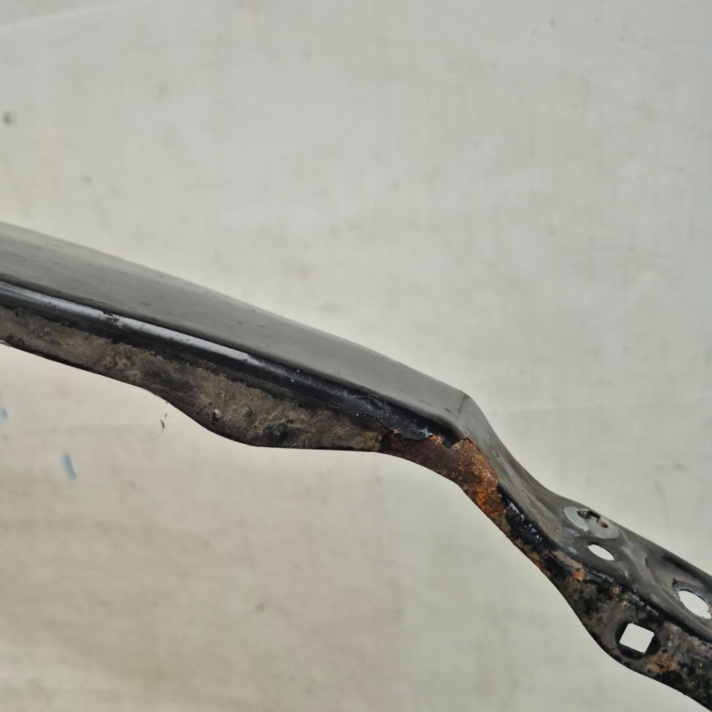 VOLVO XC60 and 1 08-17 fender front front left