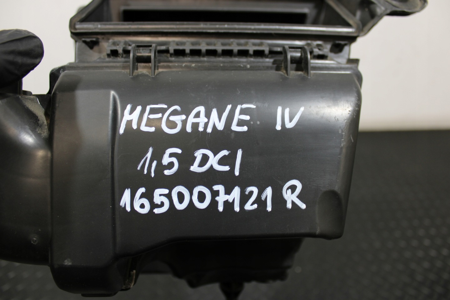OBUDOWAA filter luft RENAULT MEGANE IV 4 KOMBI 165007121R
