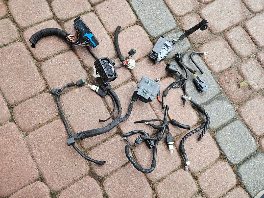 wiring kostka komory of the engine bundle Opel Corsa E
