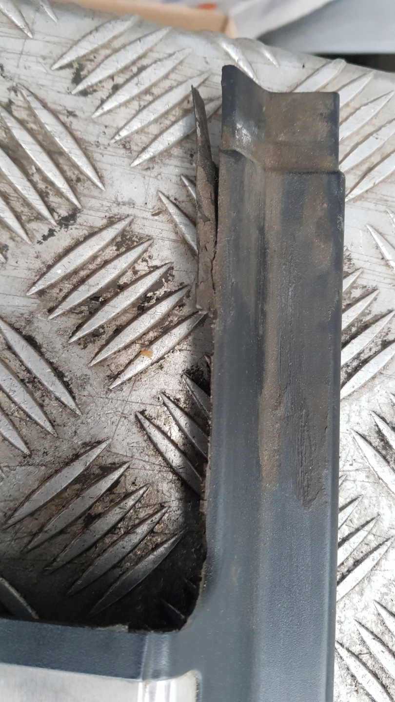 MERCEDES W220 moulding threshold right left rear part a2206802835