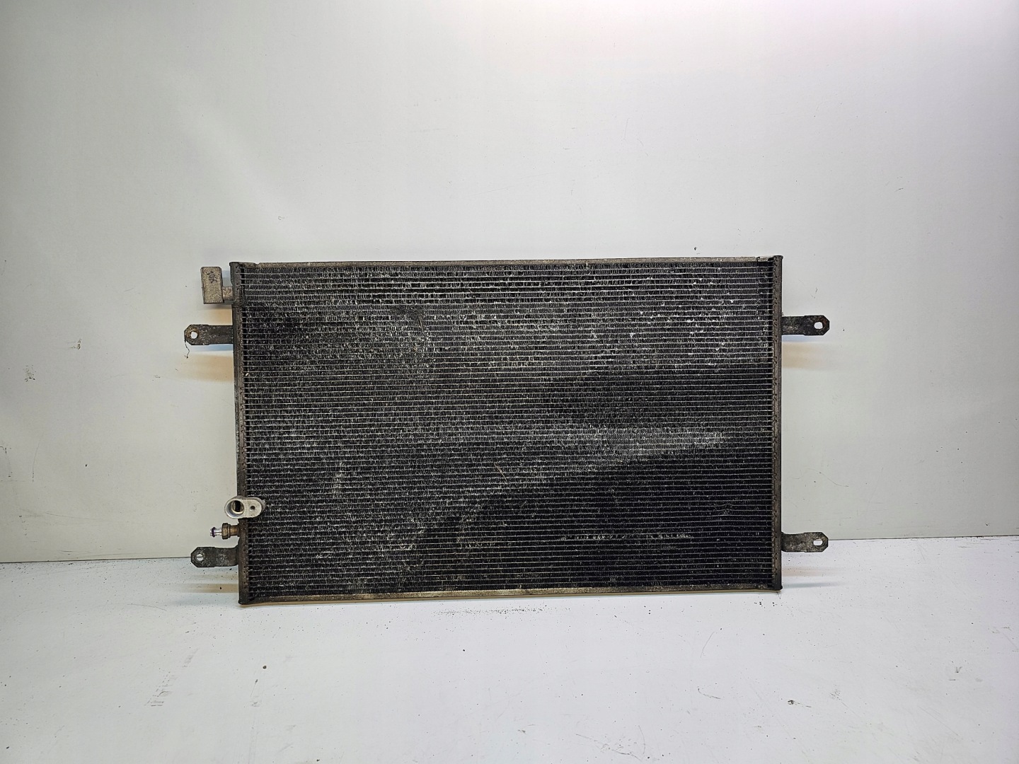 RADIATEUR CLIMATISATION AUDI A6 C6 4F0260401P