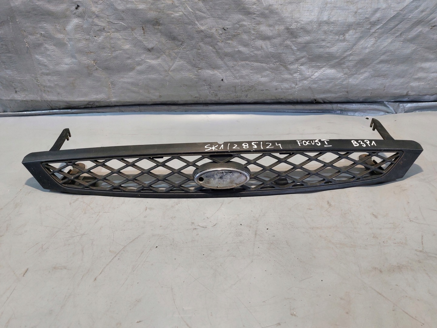 grill grille radiator FORD FOCUS MKI FL