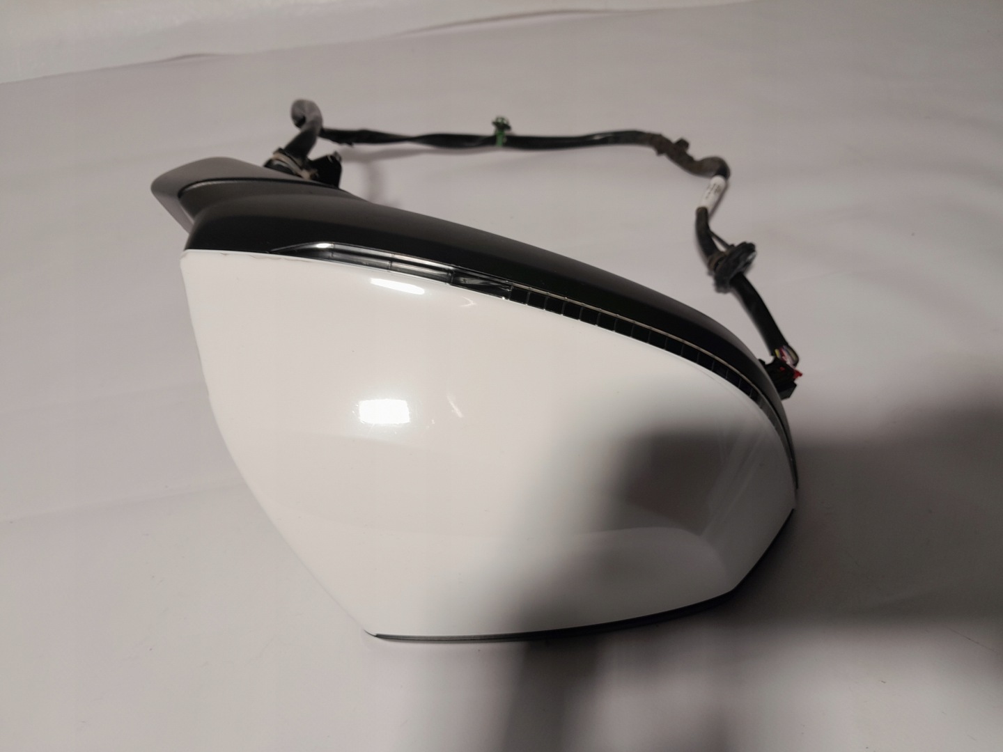 AUDI Q5 II 80A mirror right 14PIN LY9C