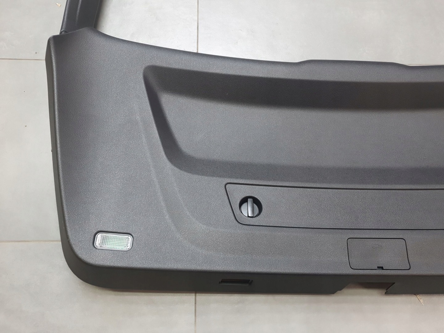 Audi Q8 plastics covers bonnet boot upholstery 4M8867973