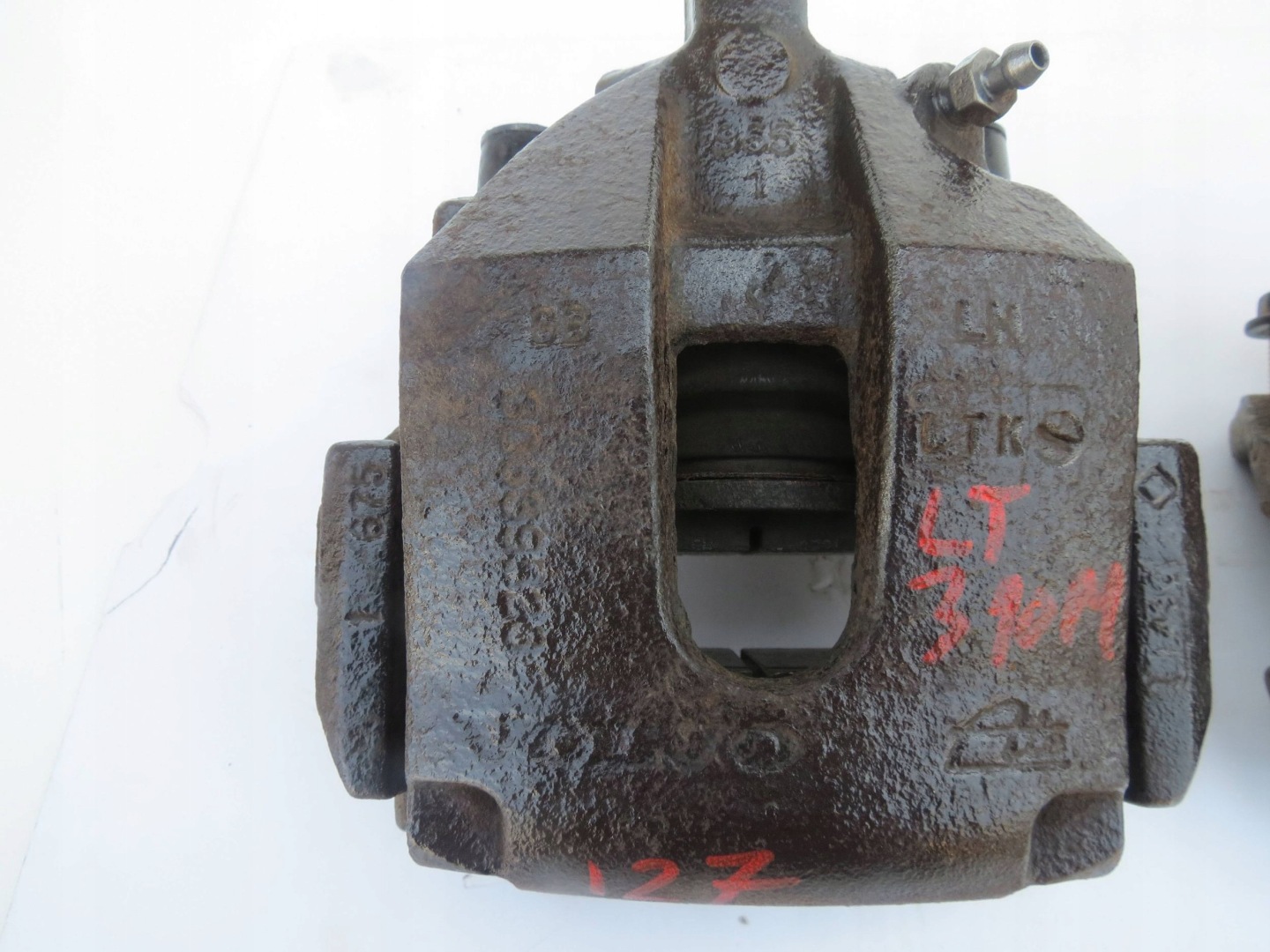 caliper brake left right rear part VOLVO XC90 30639523