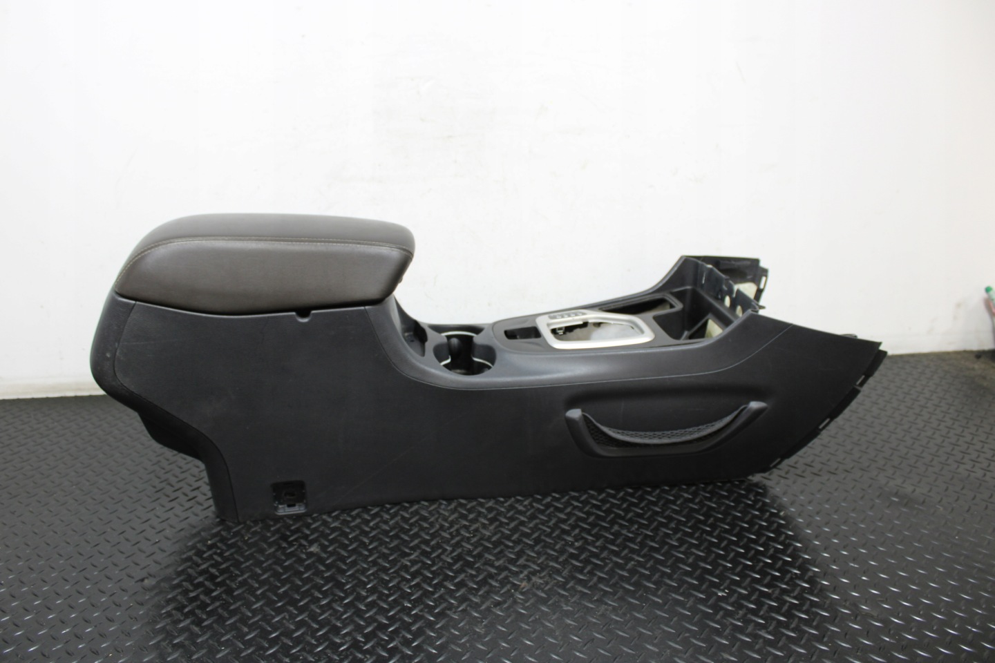 TUNEL mitte Armlehne JEEP CHEROKEE KL