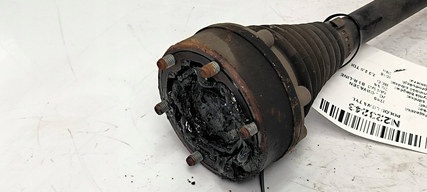 semi-axis left rear part VOLKSWAGEN PASSAT B8 R-LINE