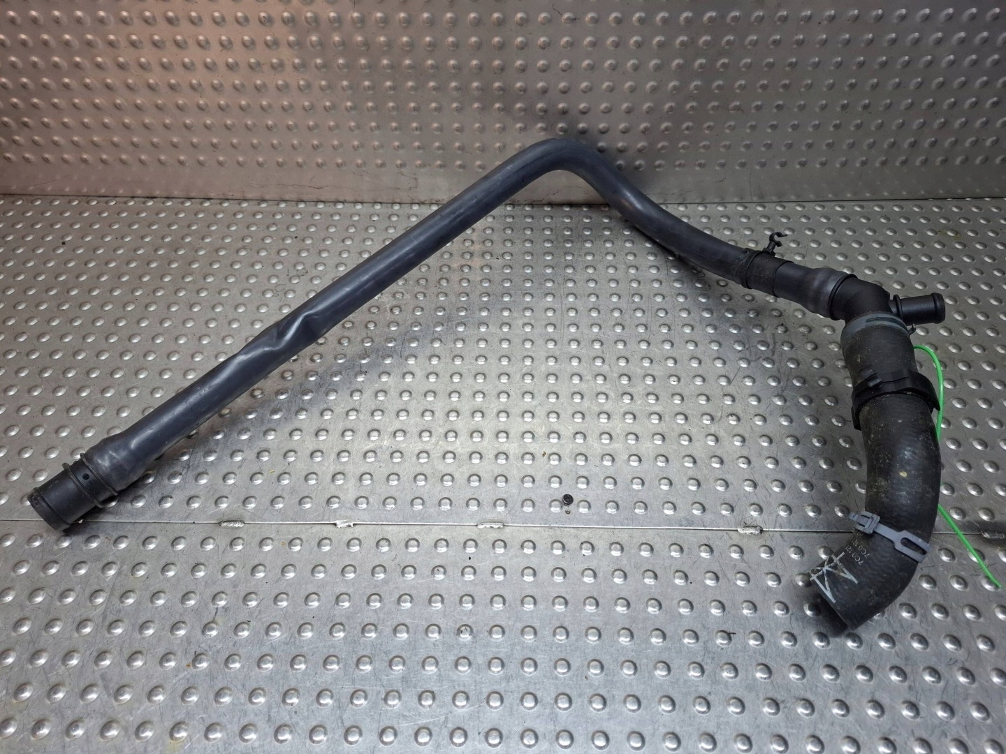 prijenos crijevo cijev vode 7C0121507B VW CRAFTER II 2.0 TDI