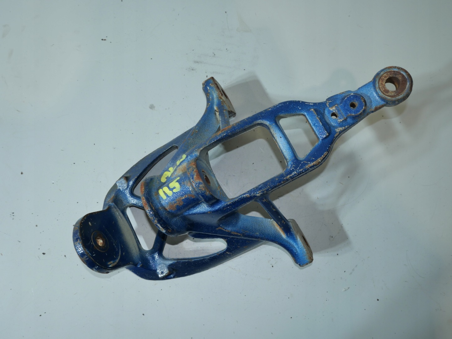 SPRINTER 906 holder bracket RESORA A9063250401