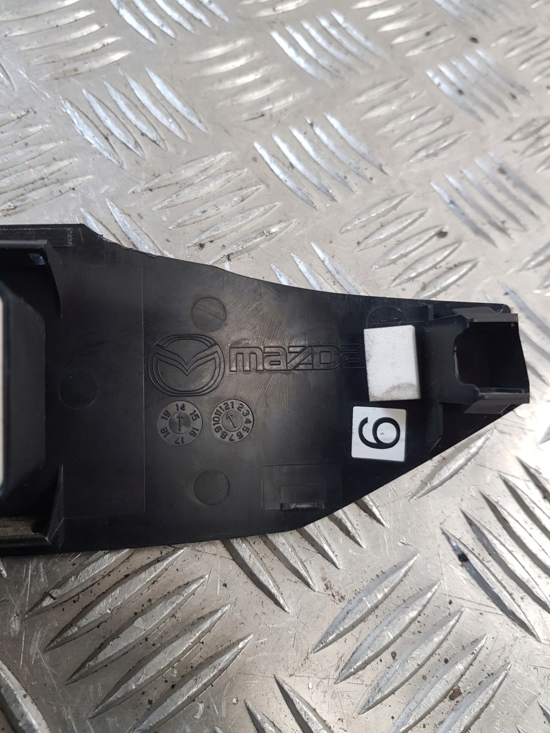 switch windows right rear part MAZDA 6 III GJ KOMBI 15R
