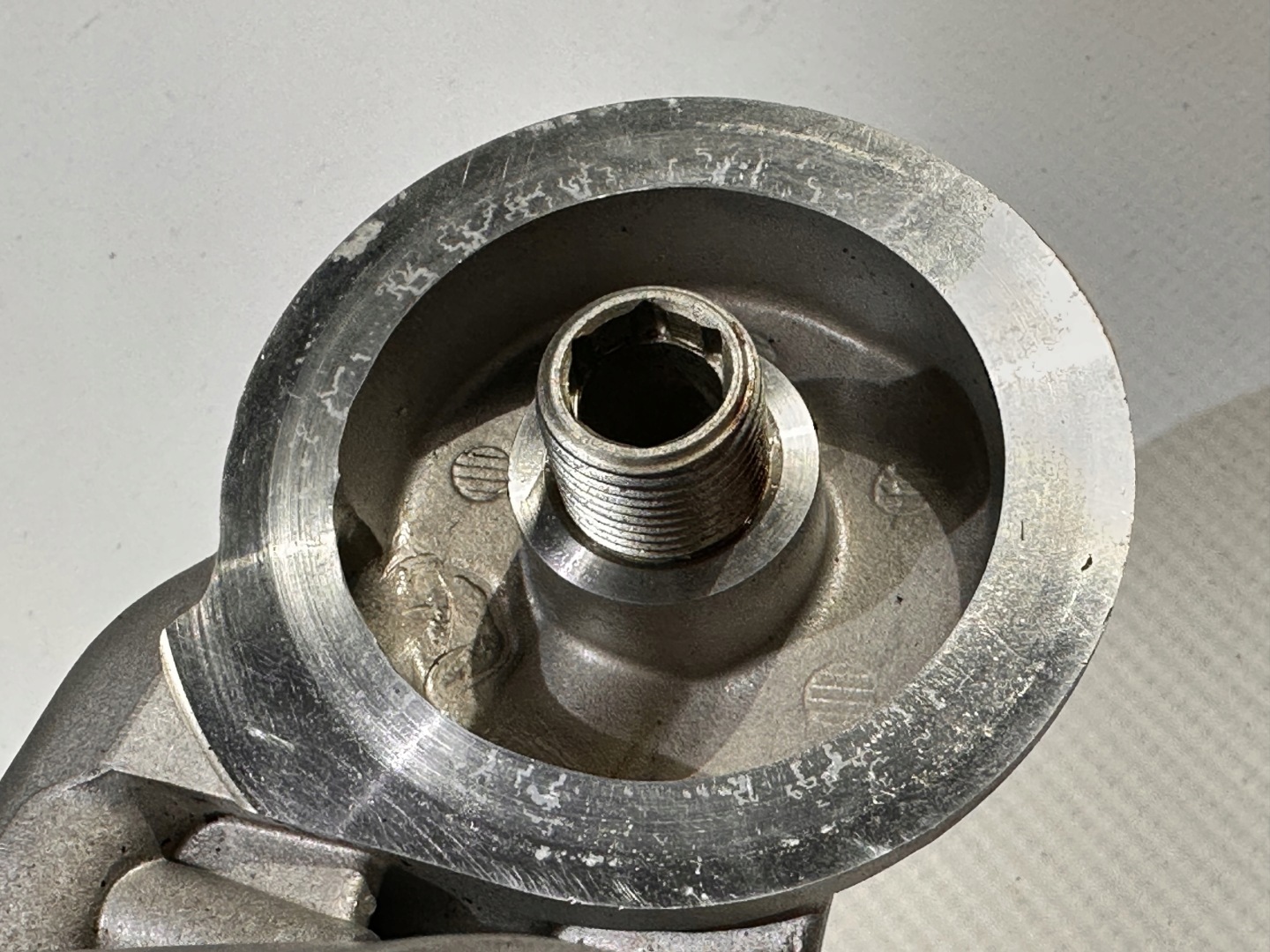 Korpus držač držač adapter filtera ulja Ford Explorer 2.3 2020+