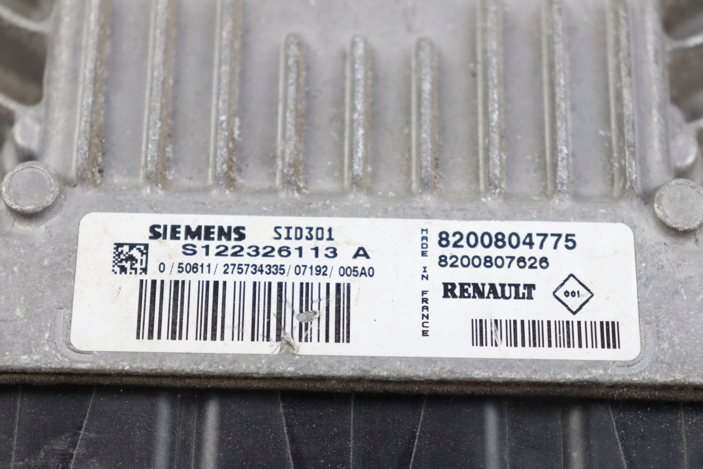RENAULT MEGANE II computer control unit of the engine 1.5 DCI 8200804775 S122326113A