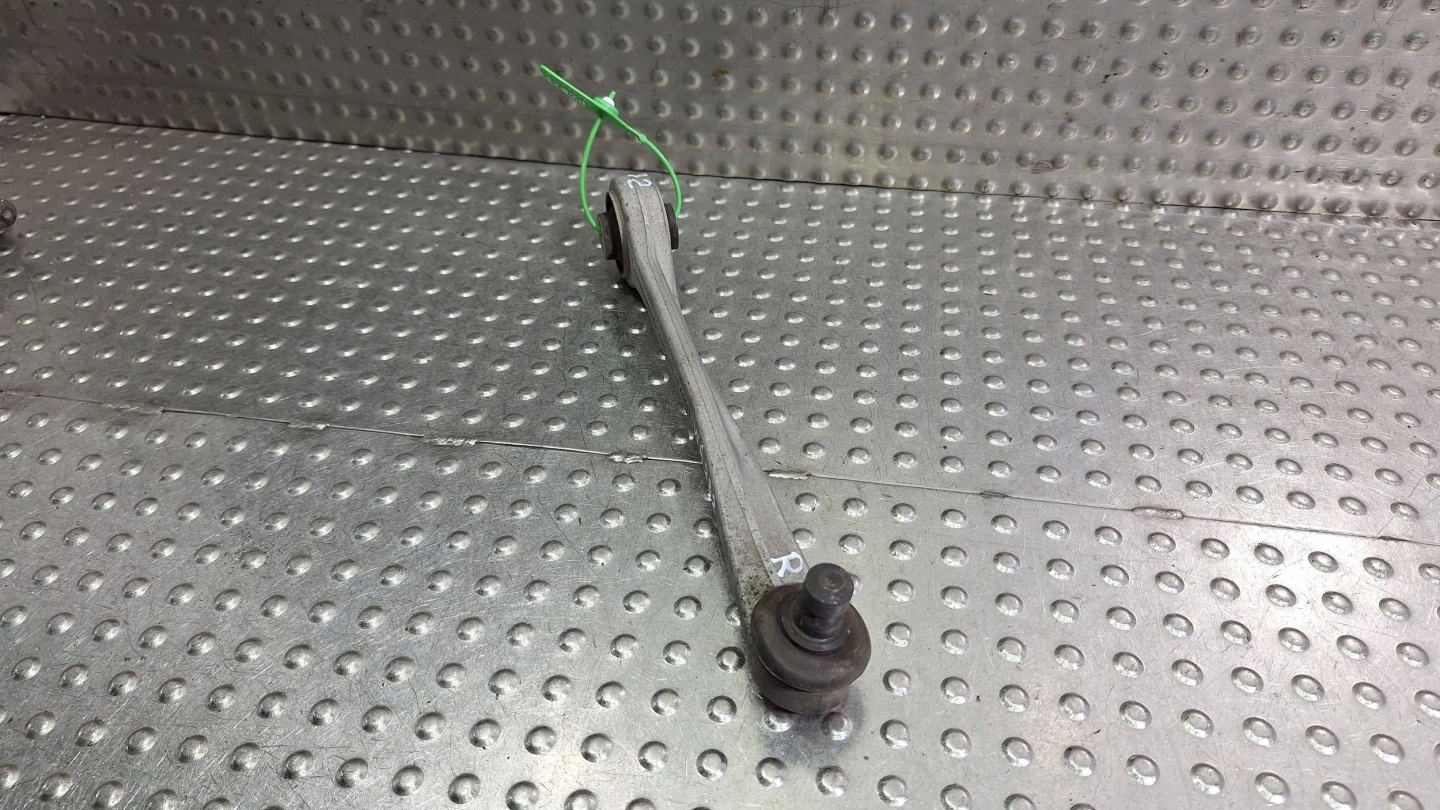 arm right front upper 8K0407506B 8K0506B AUDI A4 B8 A5 8T Q5 8R