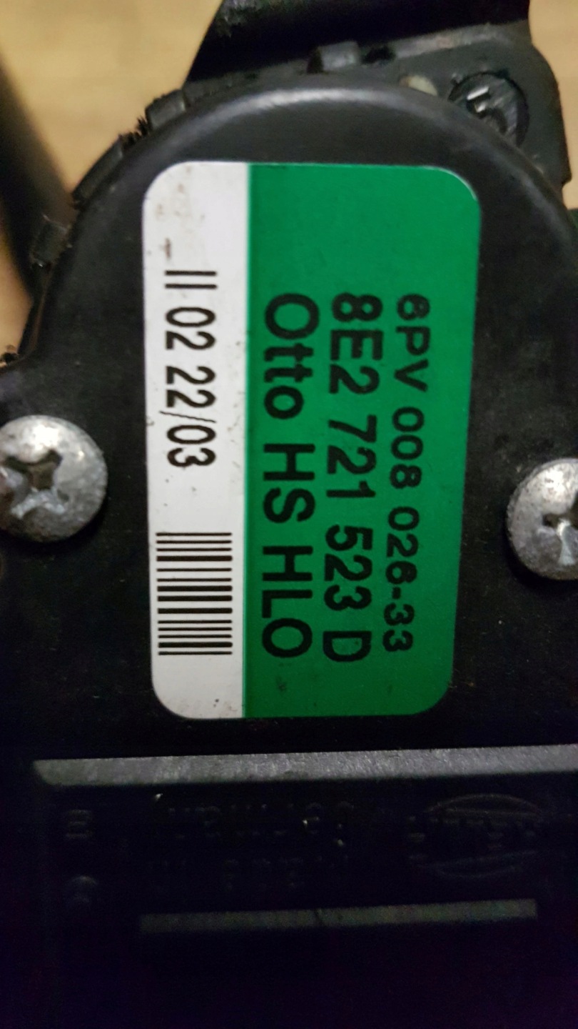 sensor potentiometer gas AUDI PASSAT 8E2721523D