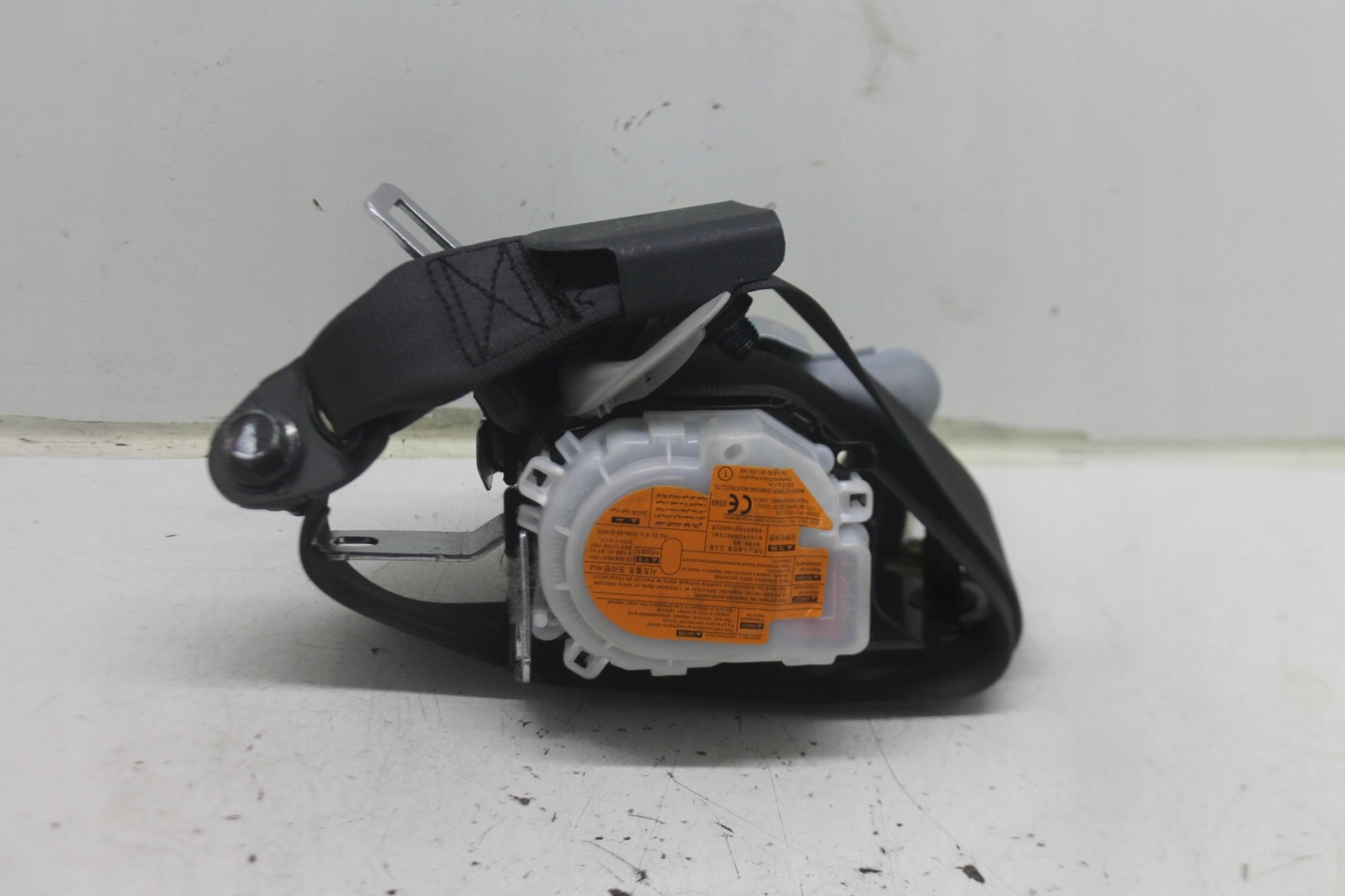 Gurten Sicherheits Spanner rechts vorne 88820-A2000WK KIA CEED II 12-18