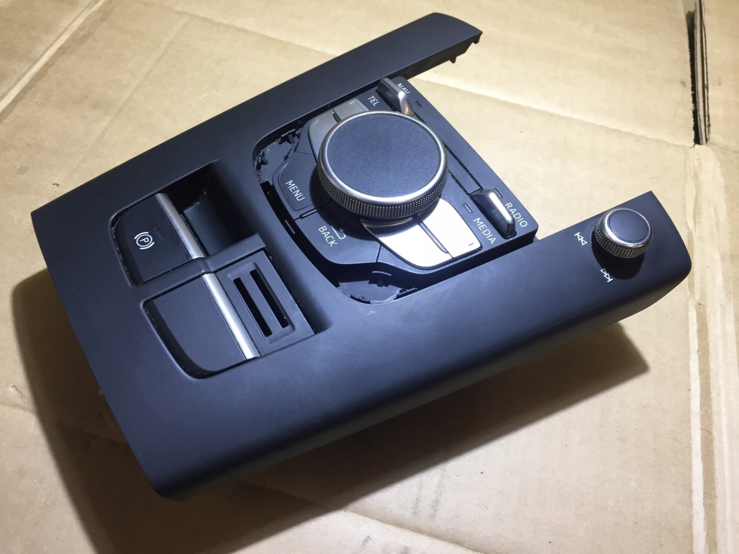 AUDI A3 8V Bedienteil MMI EUROPA 8V0919614K
