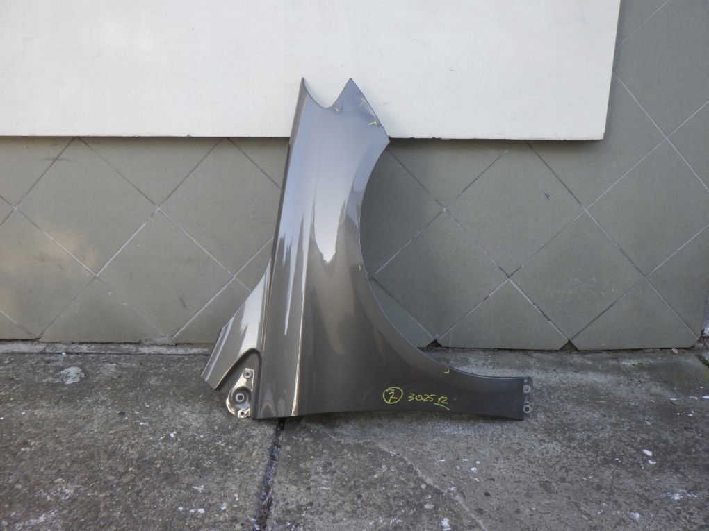 MERCEDES B KLASA 246 W246 11- fender right front