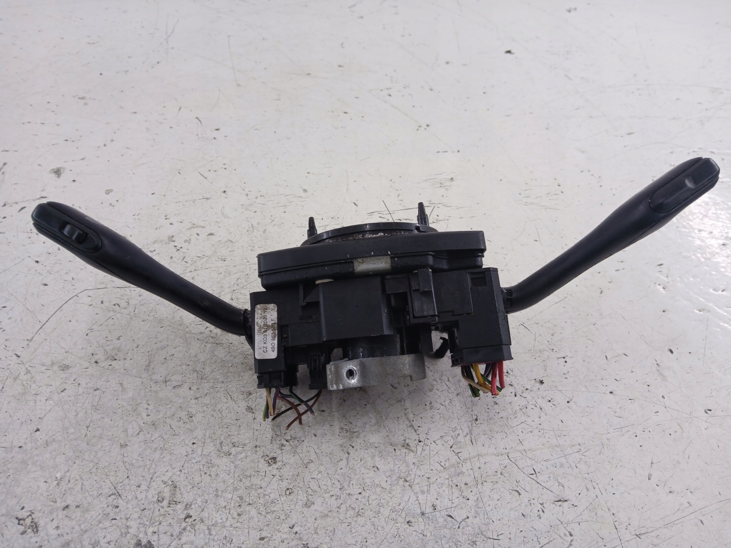 VW PASSAT B5 VW GOLF IV steering wheel levers and controls ring 1J0959654AC 4B0953503F