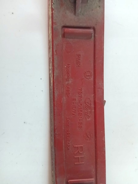 ODBLASK der stoßstange rechts heck FORD MONDEO MK4 7S71-515B0-BB