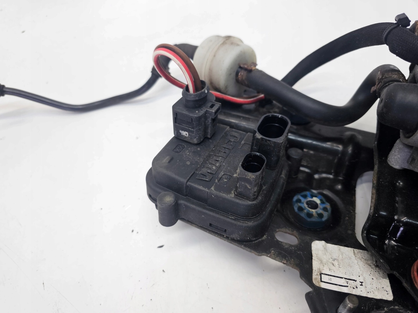 compressor; springing PNEUMATYKI+holder AUDI Q5 FY 80A616005E