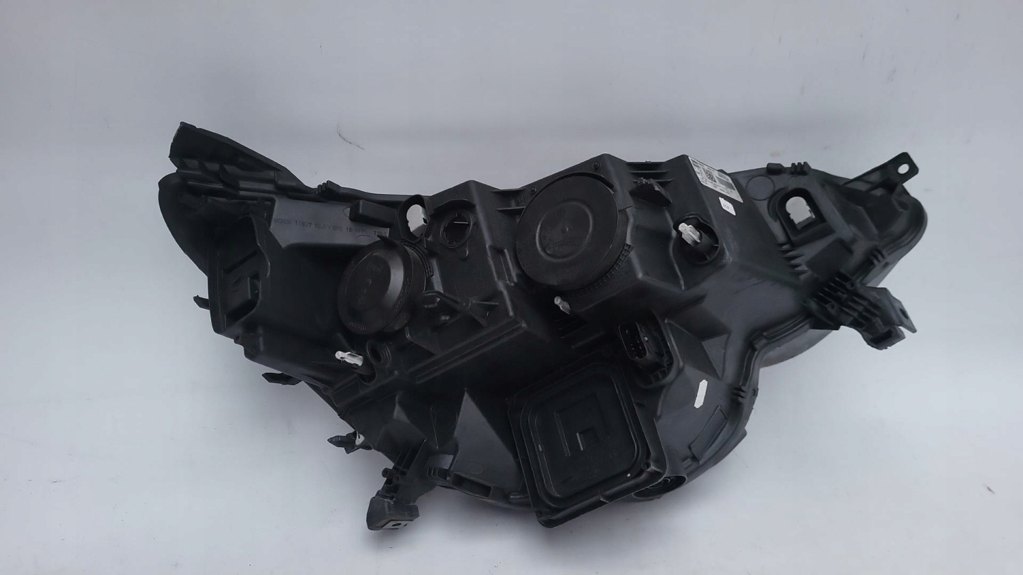 RENAULT MEGANE IV 2016- light left front front 260603157R
