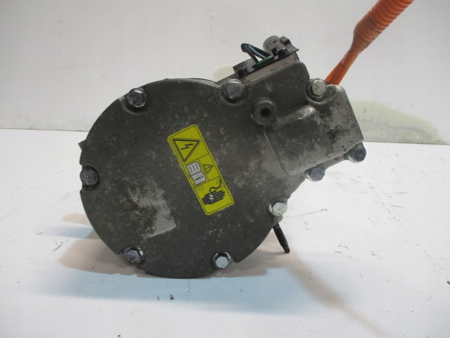 KLIMAKOMPRESSOR KLIMAANLAGE TESLA X 1042442-00-D