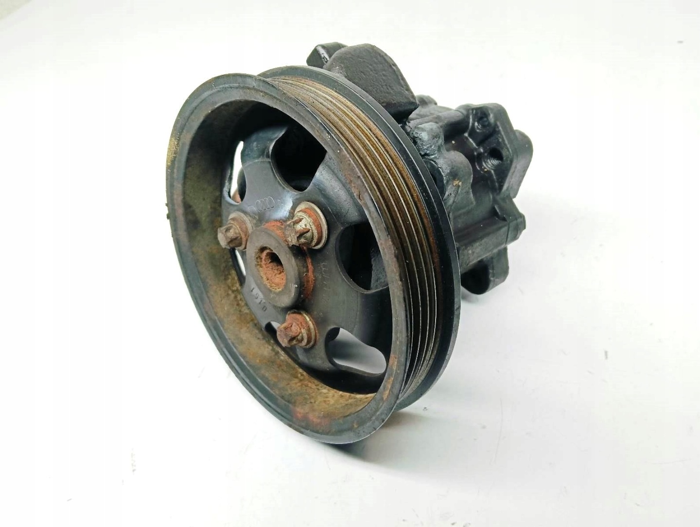 servo pump Volkswagen Passat B5 Lift 1.6 058145255E