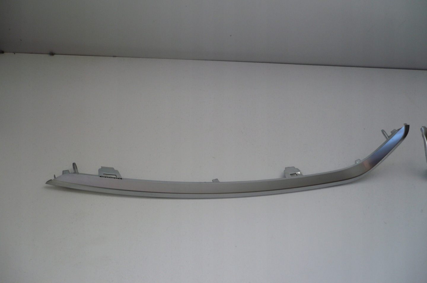 KIA CEED III 3 GT LINE LIFT 21- moulding CHROM of a bumper front right + left