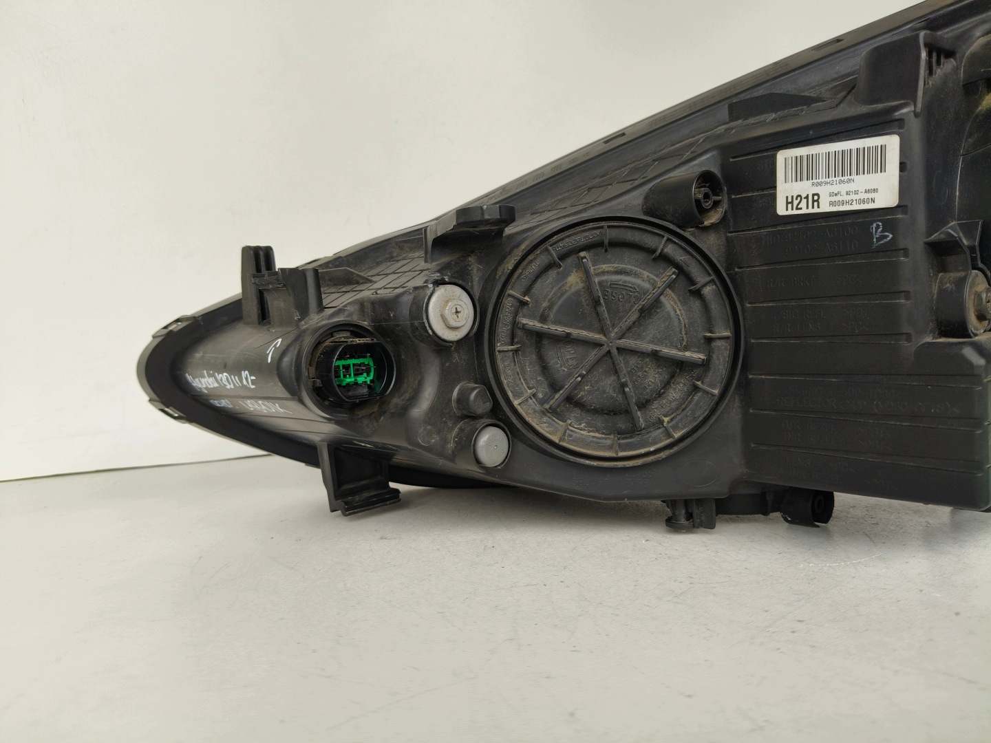 light right REFLEKTOR HYUNDAI I30 II 12