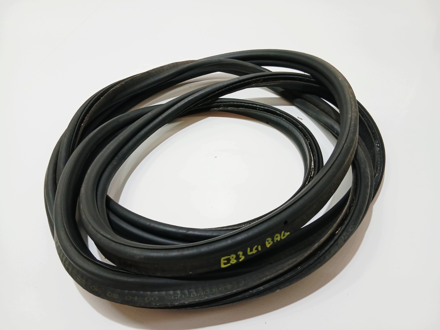 joint coffre BMW X3 E83 LCI OE