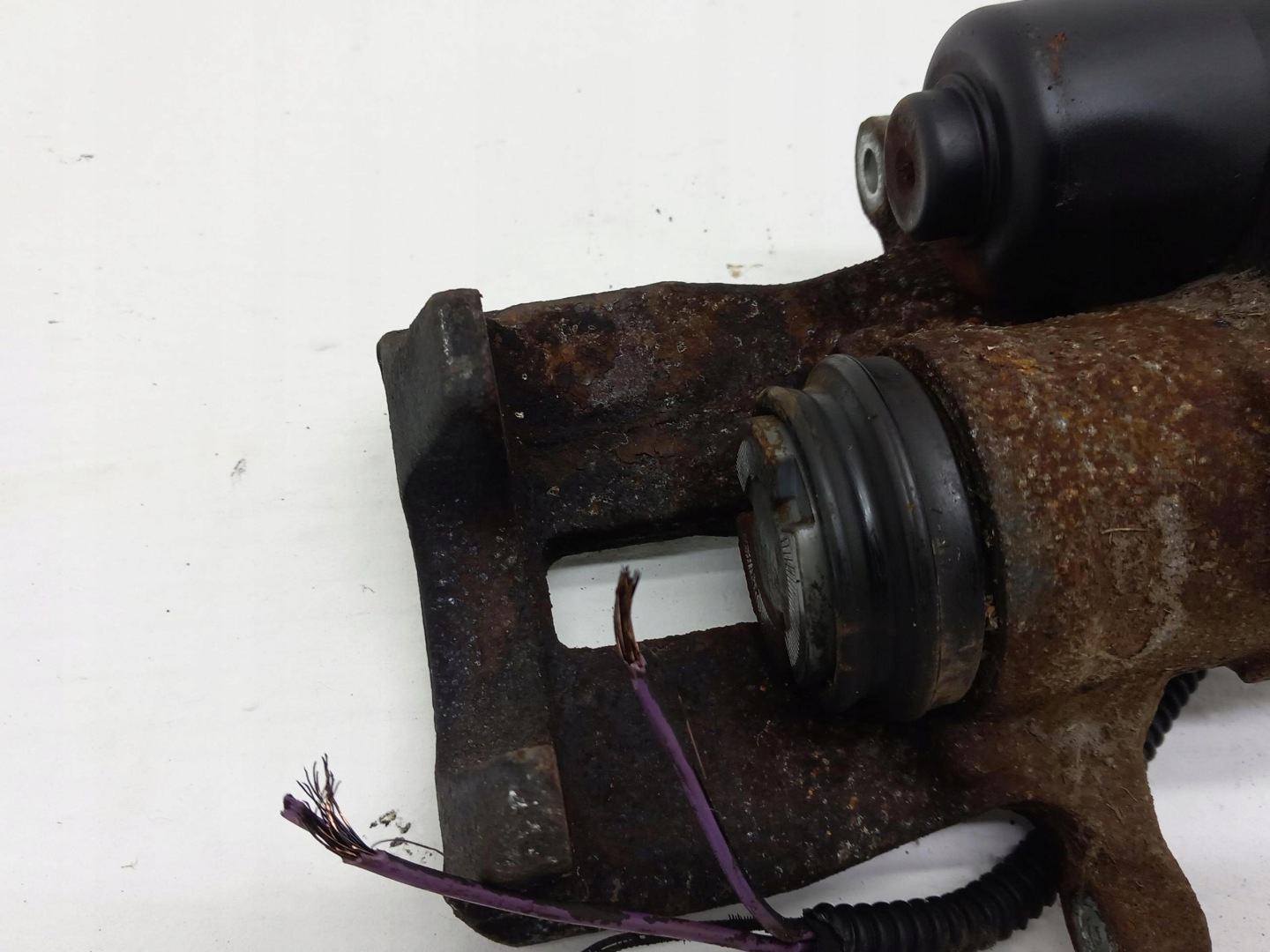 caliper brake electrical left rear part VW TIGUAN and 5N 07-15